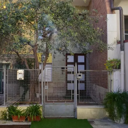 Myosotis Bed & Breakfast Pisa